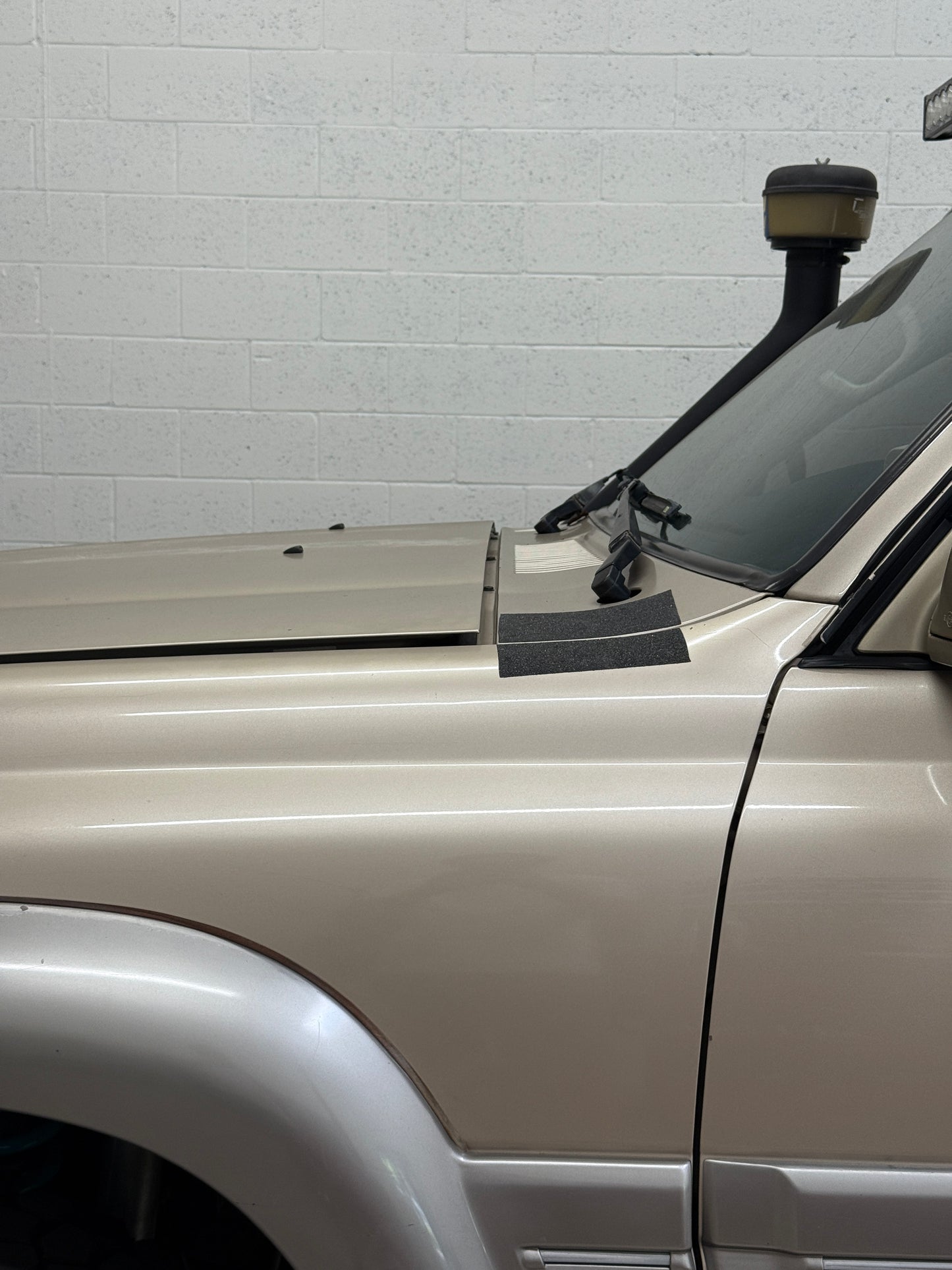 80 Series Hood Riser Kits