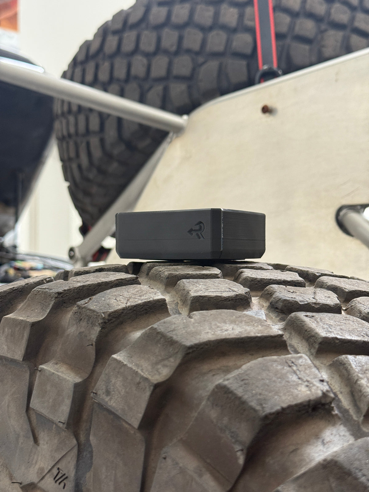 M12 Magnetic Battery Boot