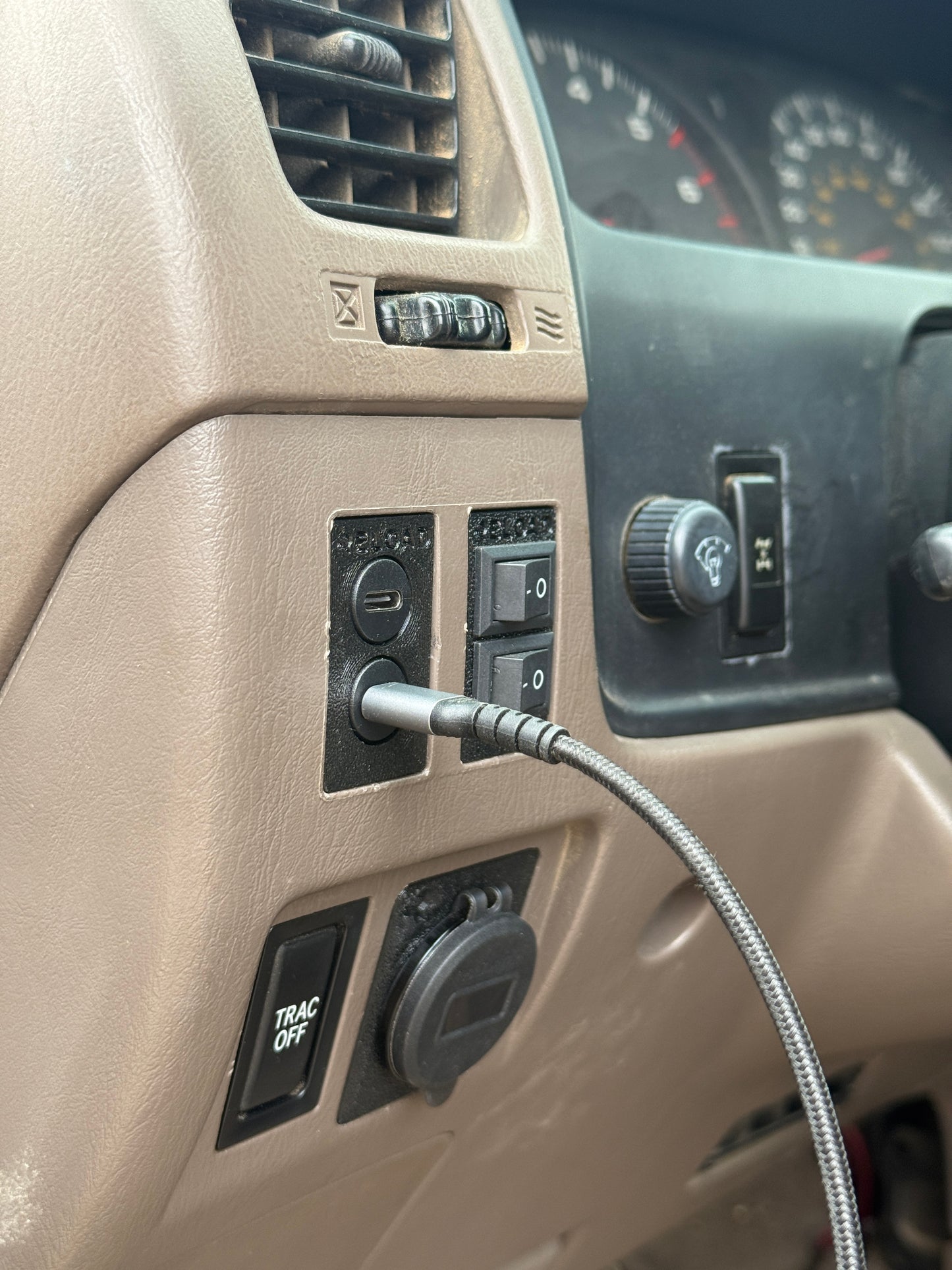 3rd gen 4runner Mini Power Panel