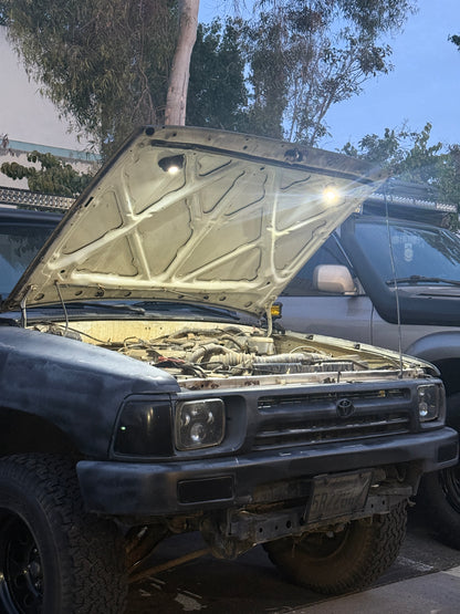 5th gen Toyota Pickup Hood Light Kit