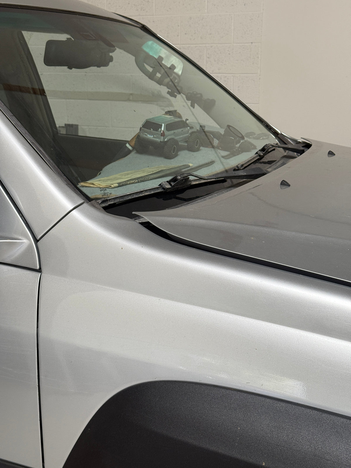 GX 470 Hood Riser Kit