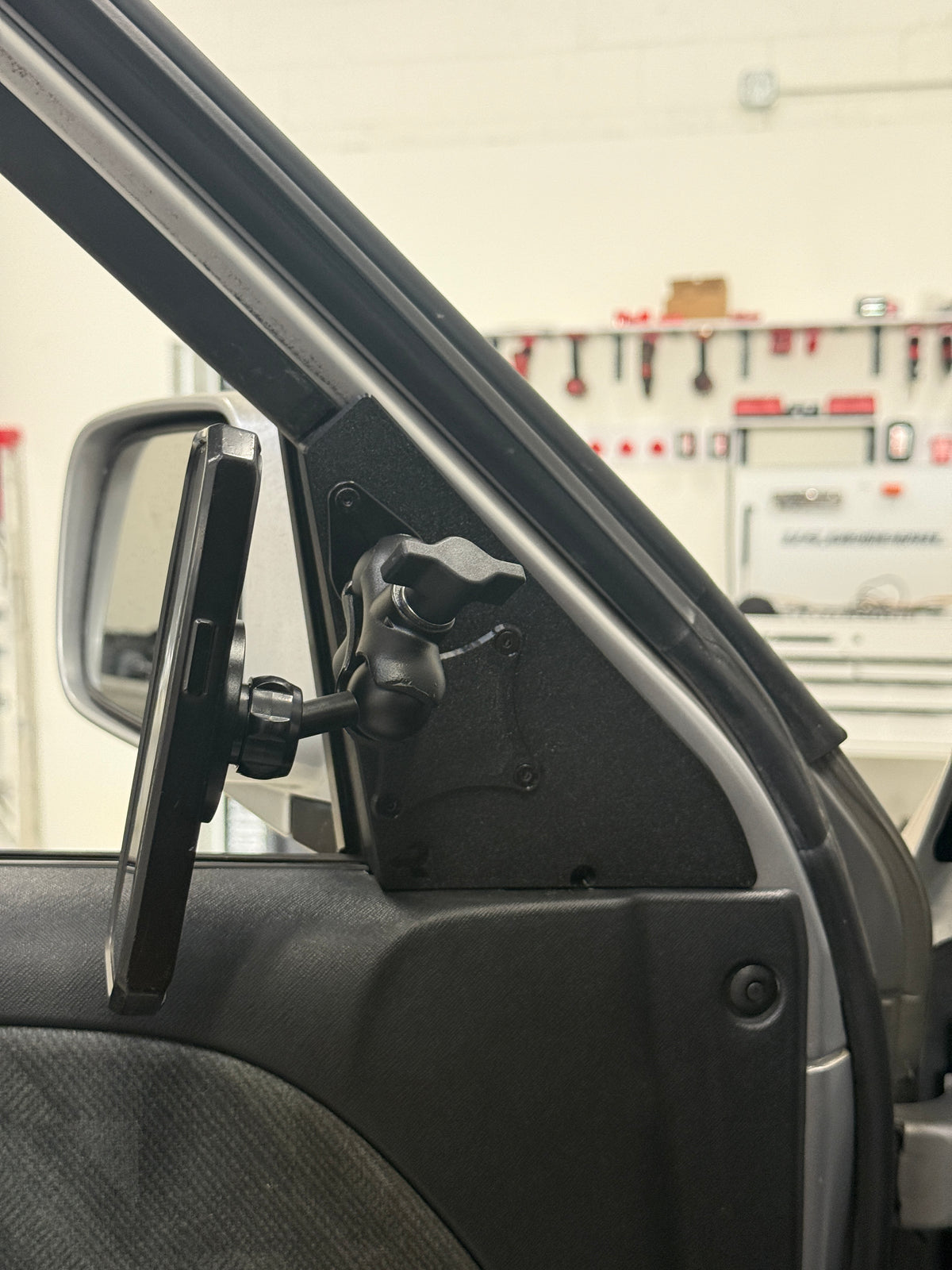 2nd Gen CRV Phone & Accessory Door Panel Mount