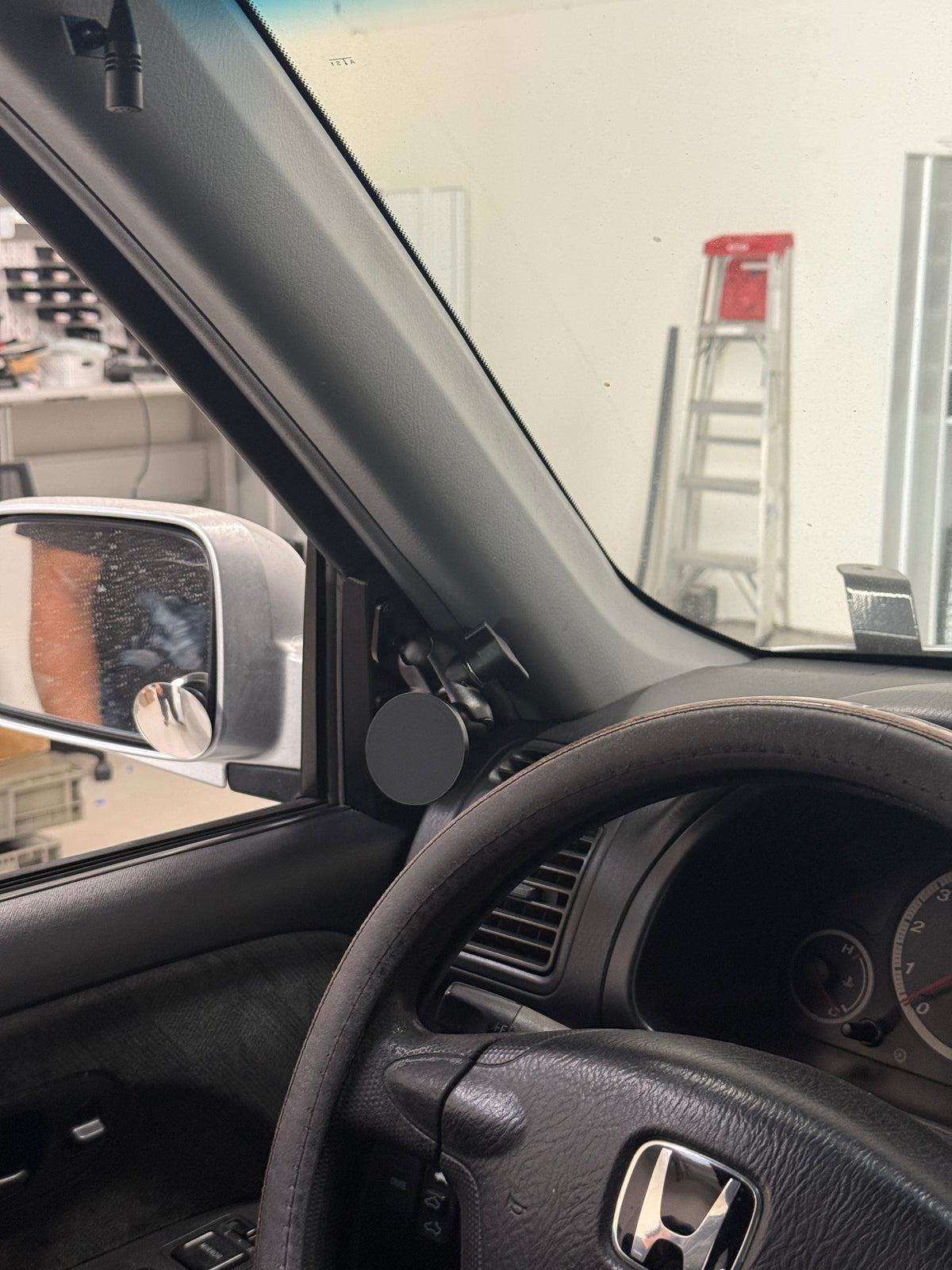 2nd Gen CRV Phone & Accessory Door Panel Mount