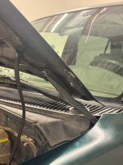 3rd gen 4runner Hood Riser Kit