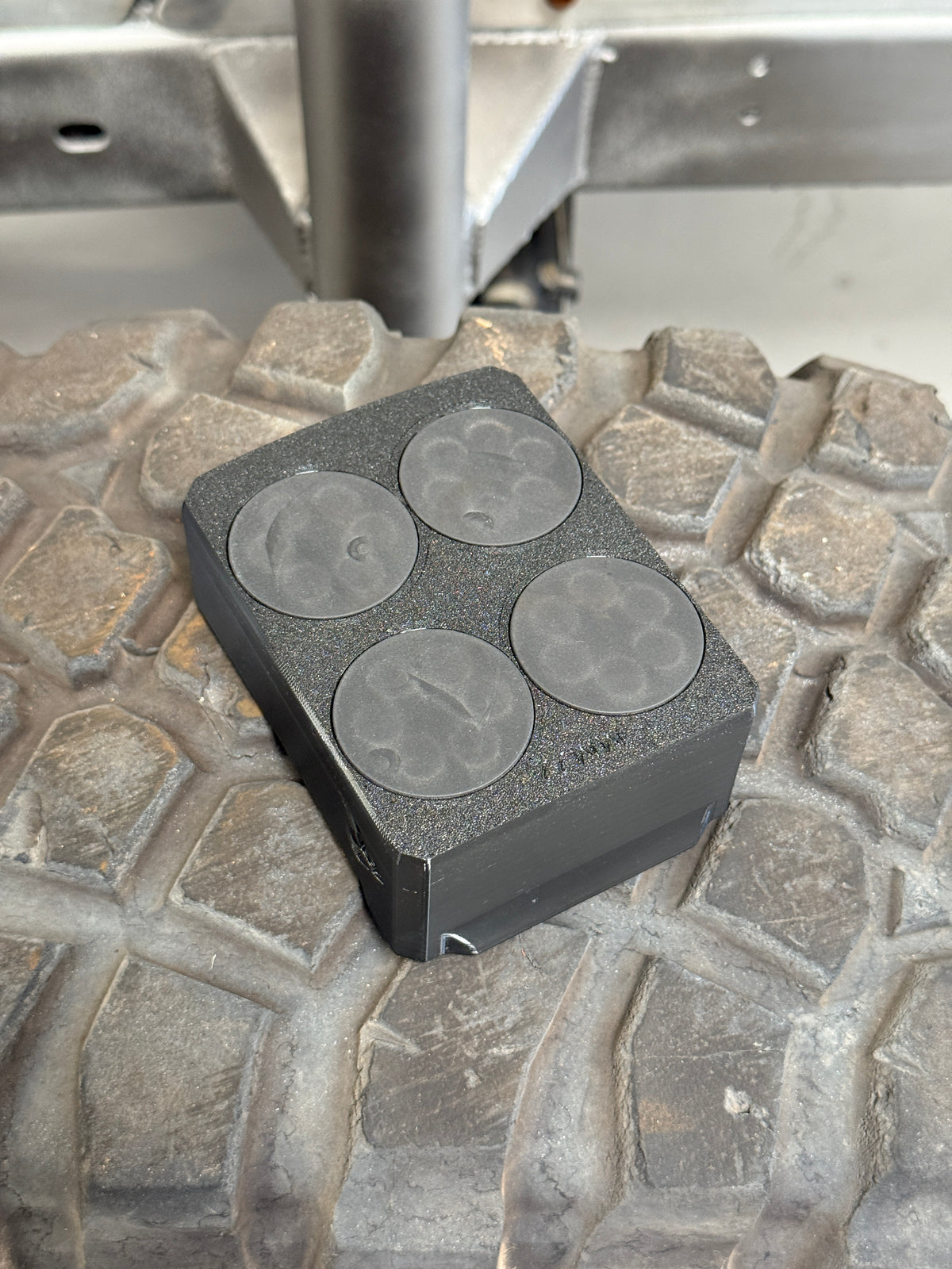 M18 Magnetic Battery Boot