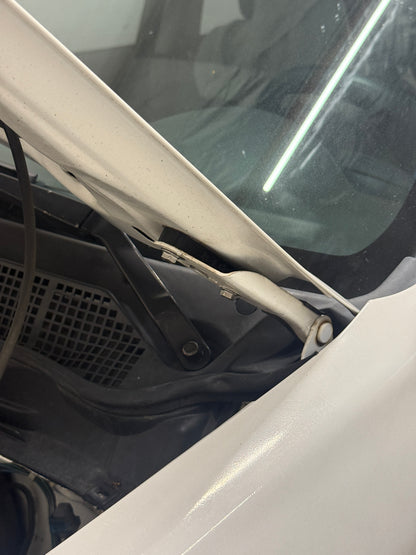 1st gen CRV Hood Riser Kit