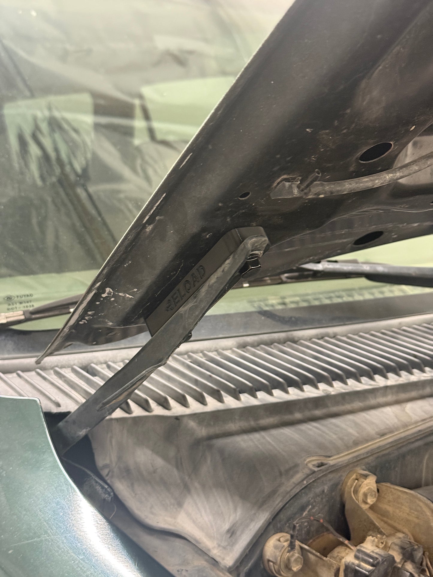 3rd gen 4runner Hood Riser Kit