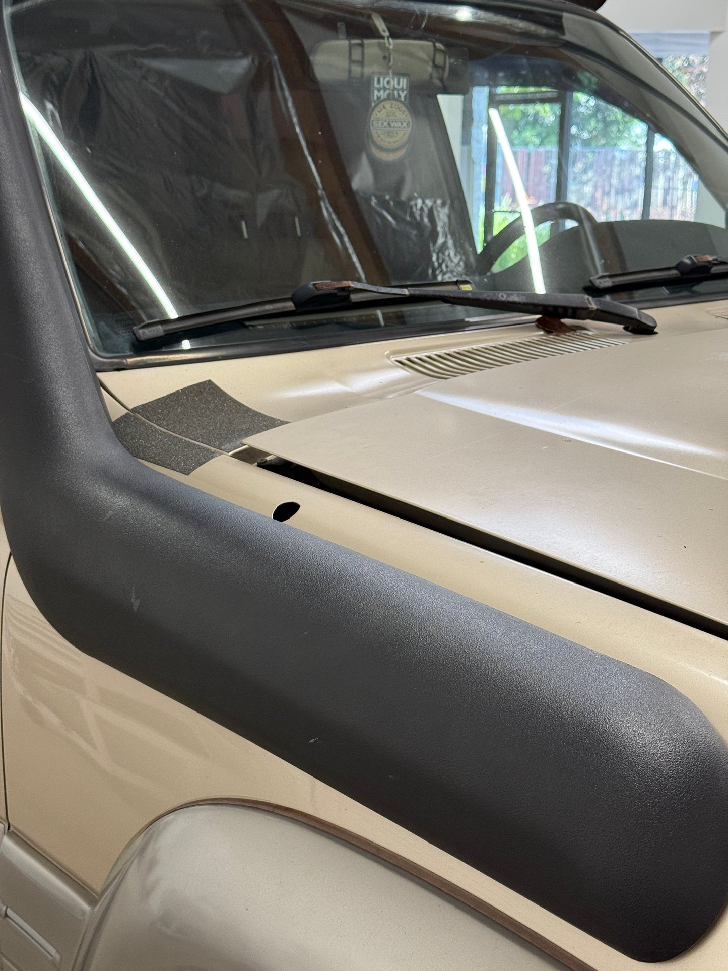 80 Series Hood Riser Kits