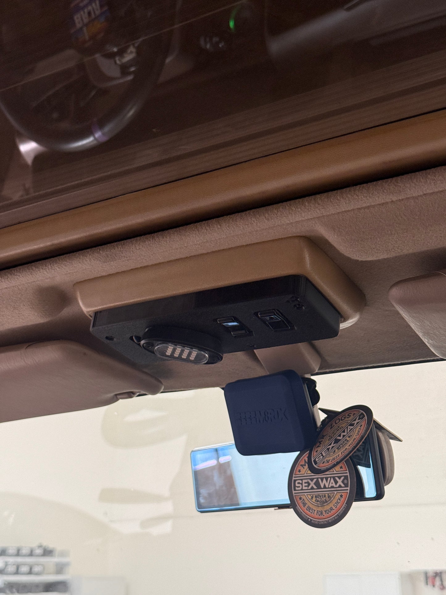 80 Series Land Cruiser Front Dome Light (Lift Back) | OEM Upgrade