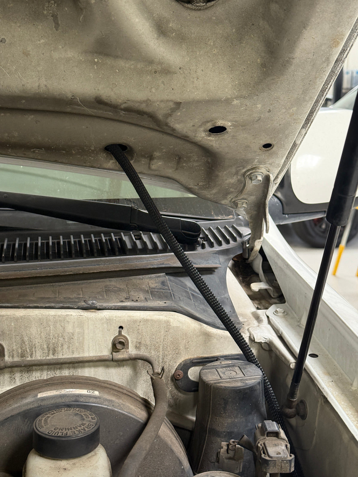 1st gen Tundra Hood Light Kit