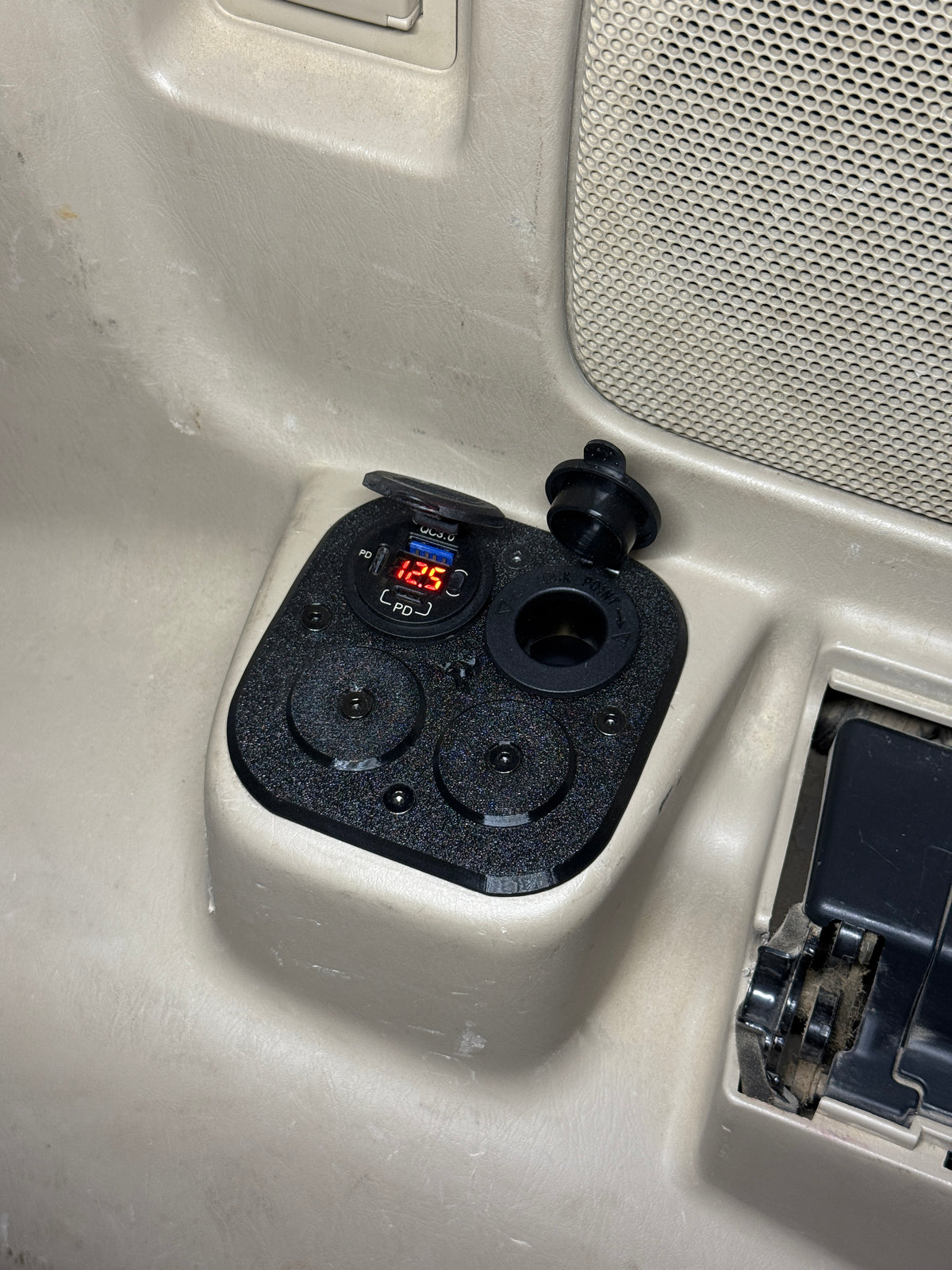 GX 470 Cargo Power Panel | OEM Upgrade