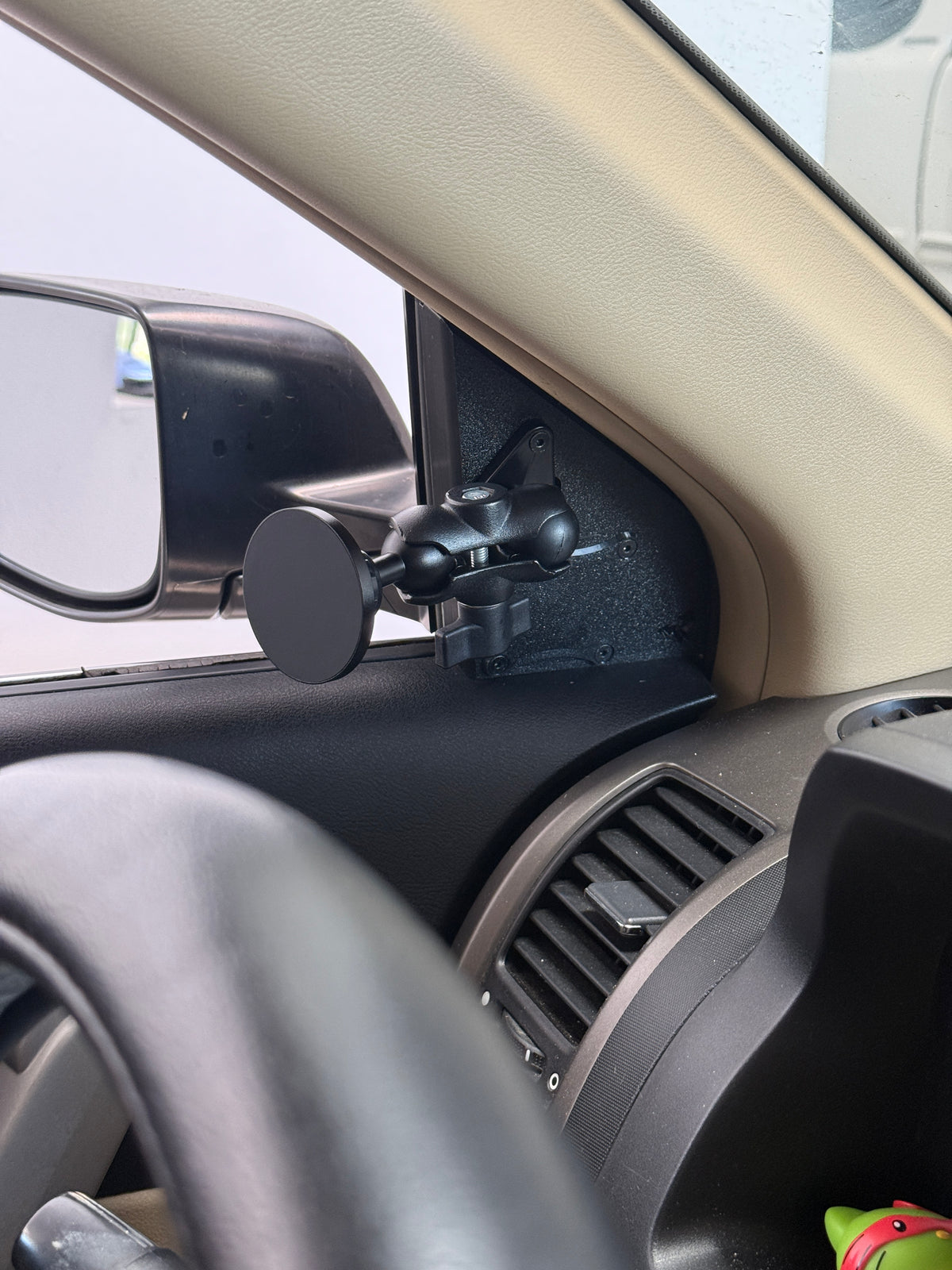 3rd Gen CRV Phone & Accessory Door Panel Mount