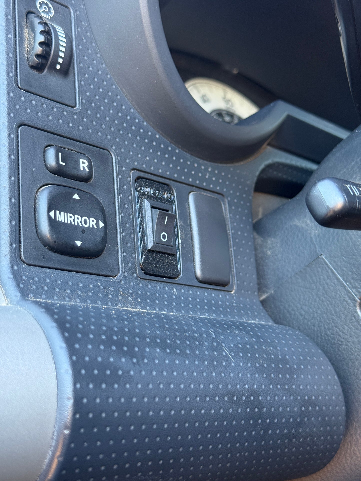 FJ Cruiser Mini Switch Panel