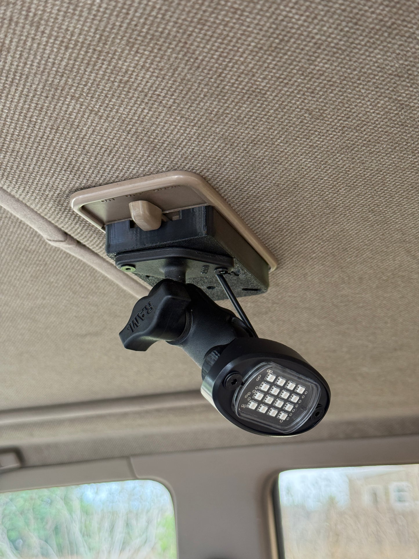 2nd gen 4runner Center Dome Light Upgrade