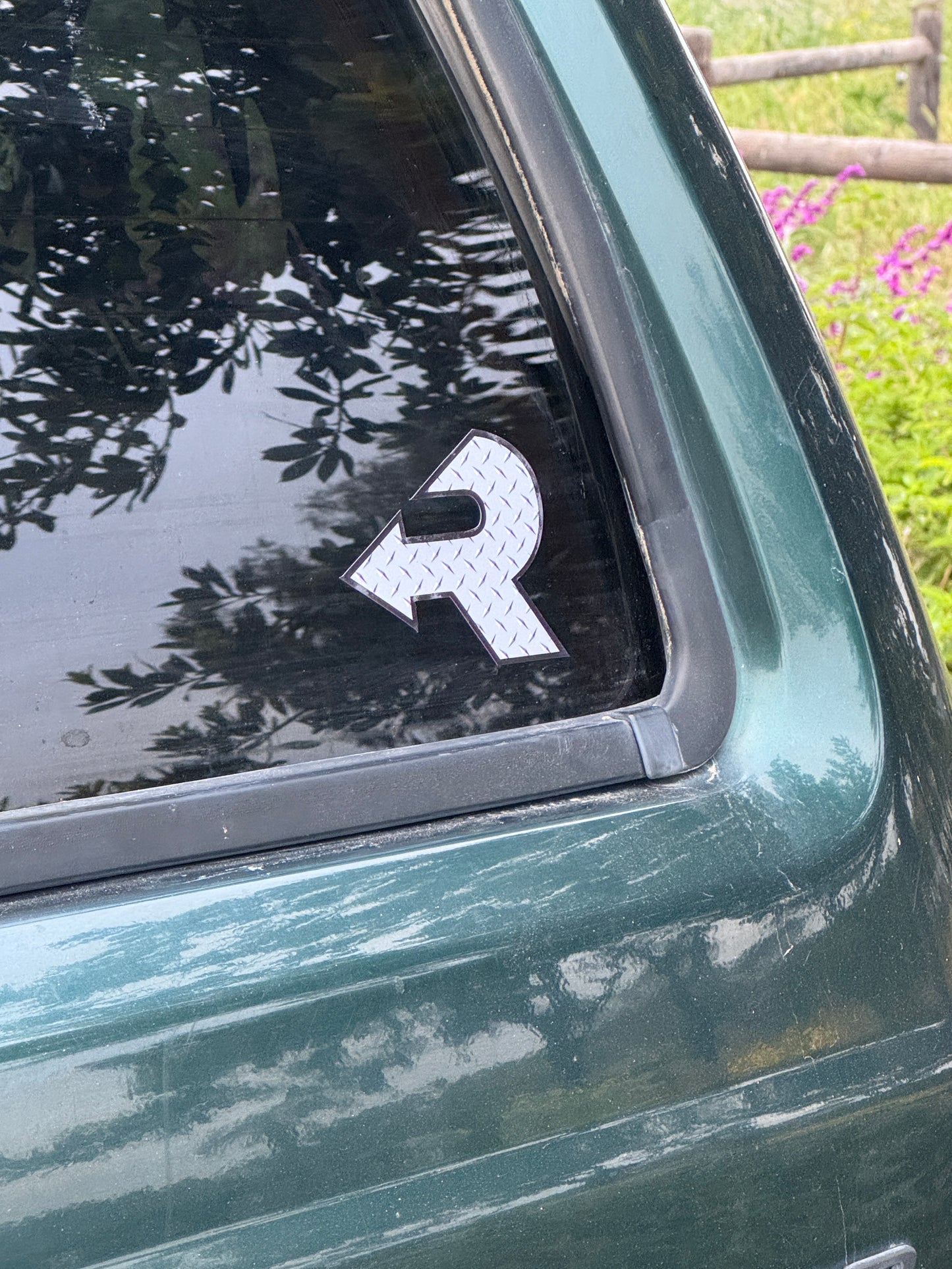 Small “R” Sticker