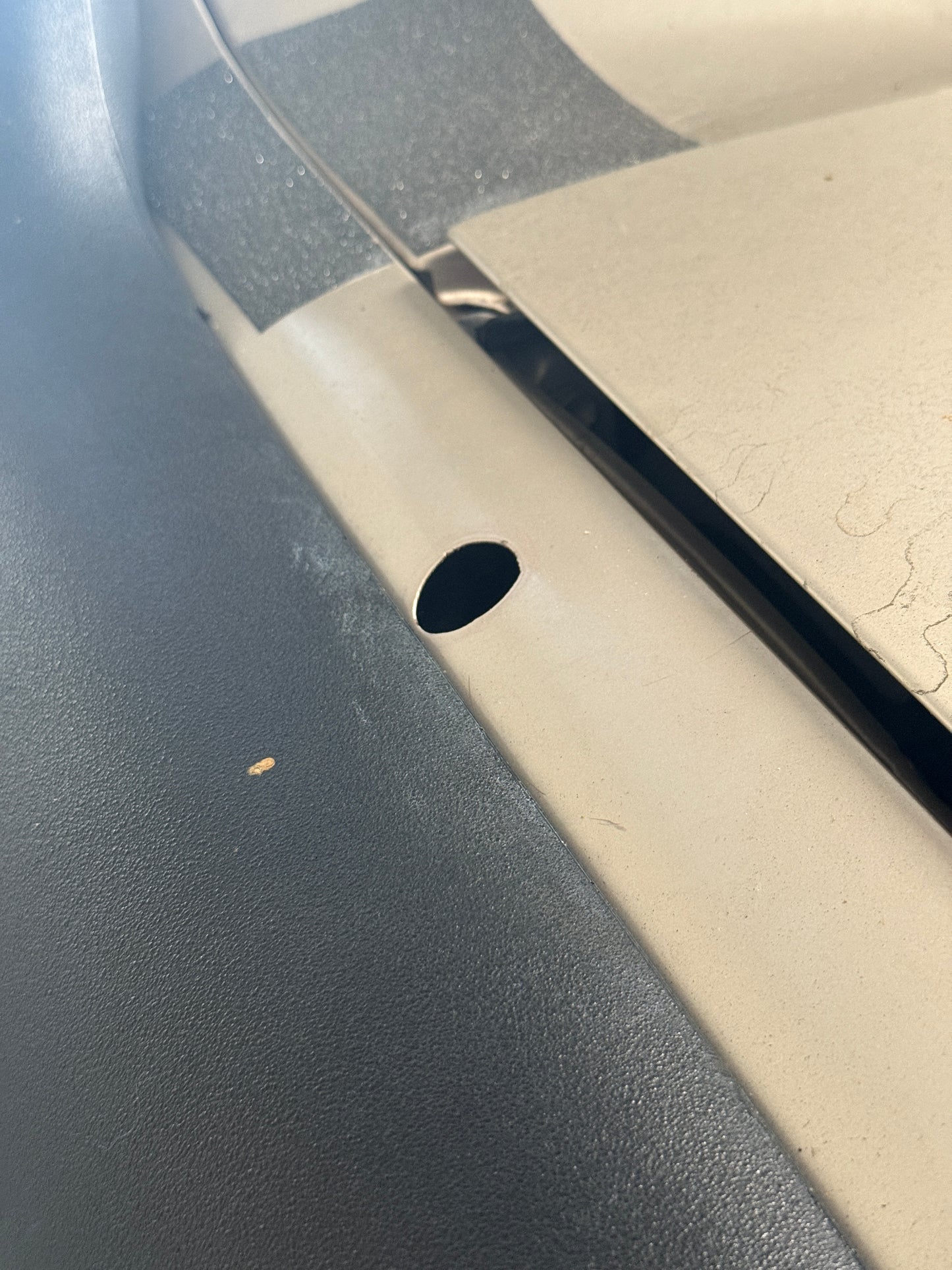 80 Series Antenna Delete Cover (2 Pack)