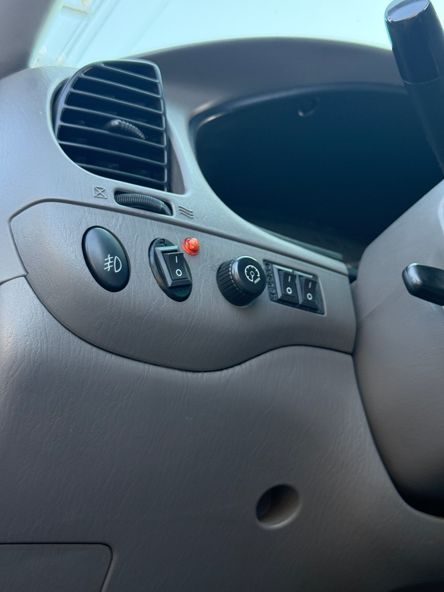 Mini Switch Panel (1g Tundra/Sequoia)
